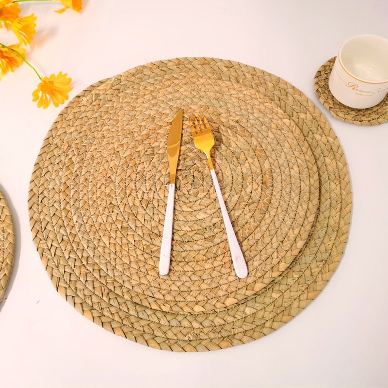 Set of 4 Round Woven Placemats for Dining Table Wicker Natural Straw Farmhouse Rustic Charger Plate Heat Resistant Place Mats